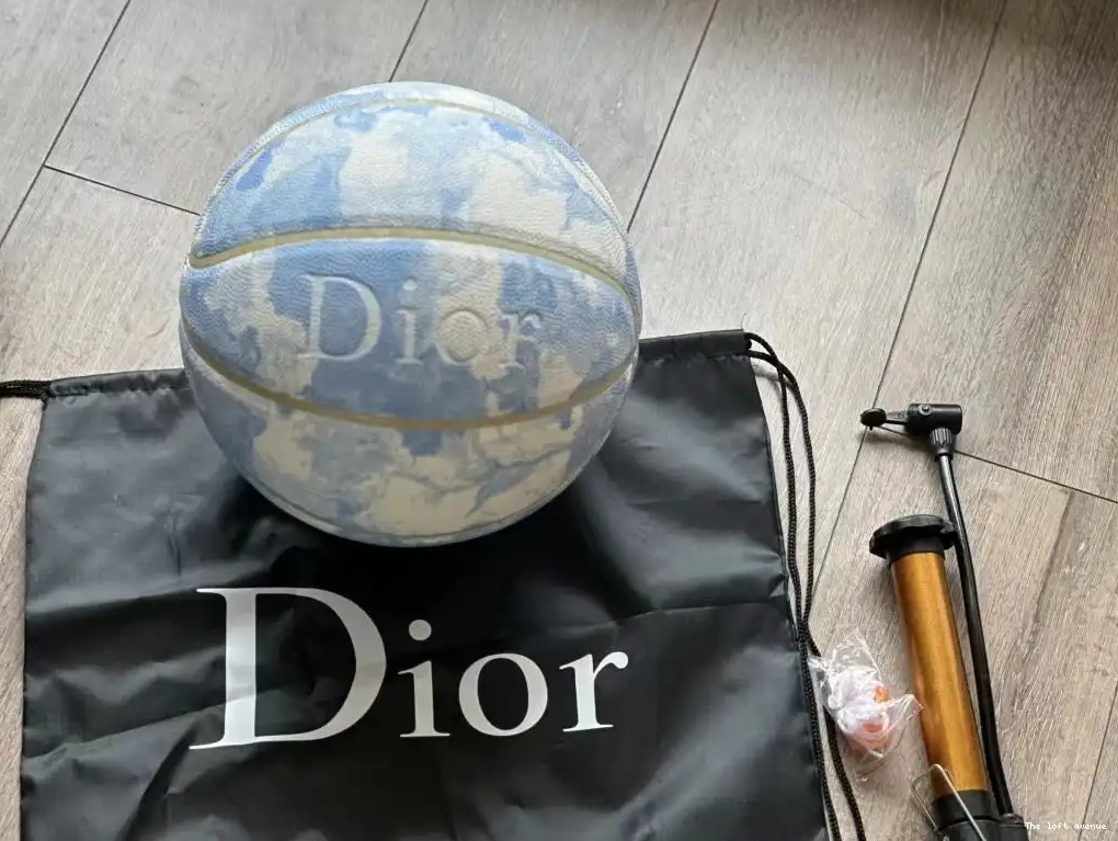 BASKETBALL DIOR 0629